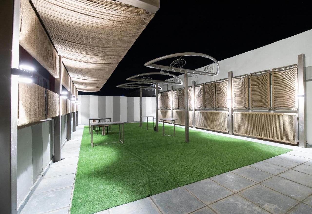 Palette - Hotel Welcome Kadi Exterior photo