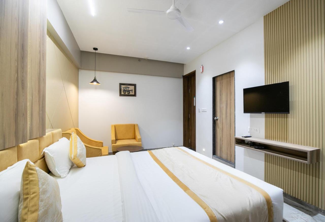 Palette - Hotel Welcome Kadi Exterior photo
